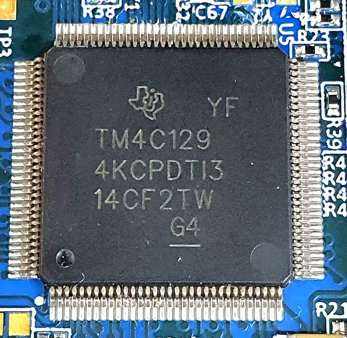 architecture, marked ARM Cortex-M4F (4KCPDTI3 14CF2TW), серії TIVA TM4C129: