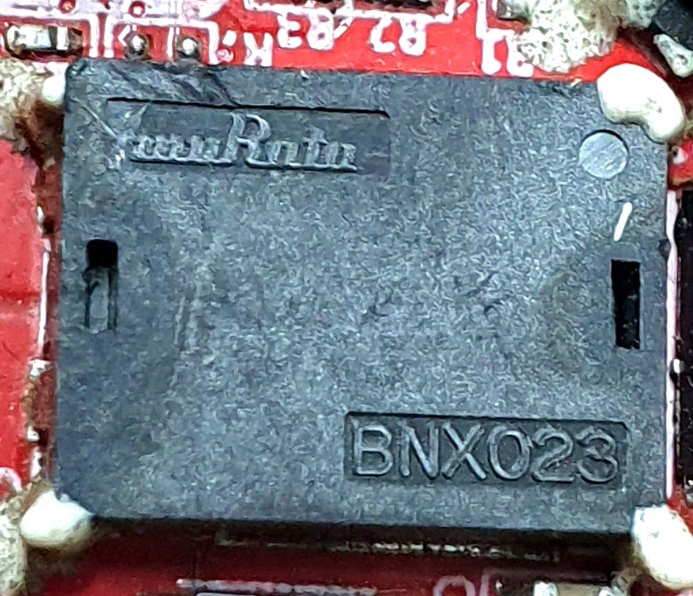 Ultra-high-efficiency noise filter, marked типу SMD BNX023