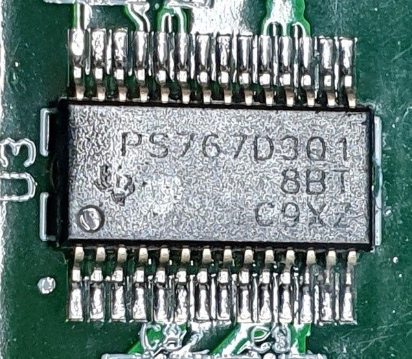 Voltage regulator, marked PS767D301 8BT C9XZ