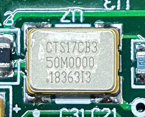 Clock oscillator, marked CTS17CB3 50M0000 1836 313