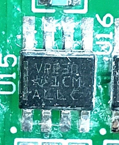 Transceiver, marked CAN VP230 1CM ALLC