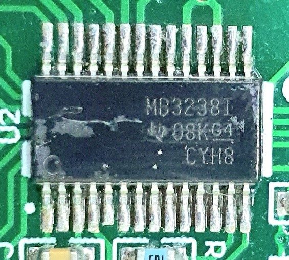 Multi-channel linear driver/receiver, marked MB3238I 08K G4 CYH8
