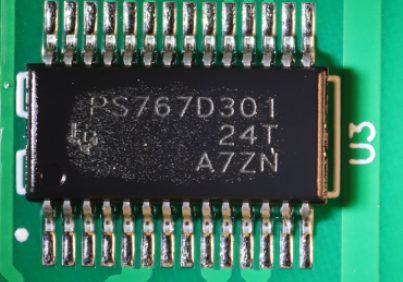 Voltage regulator with two outputs, marked PS767D301 24T A7ZN