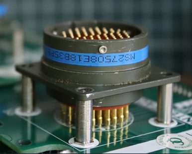 Plug connector, marked MS27508E18B35P