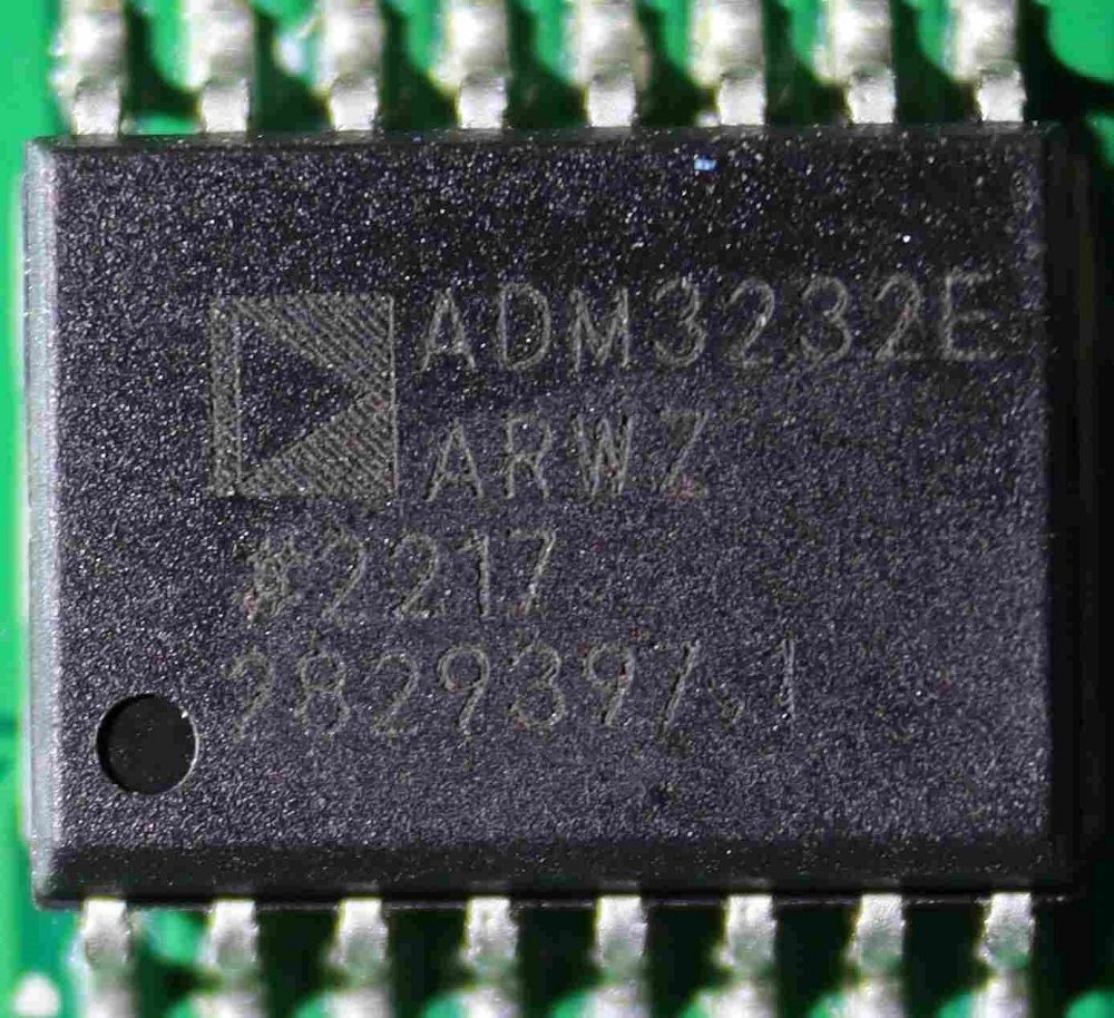 RS-232 Line Driver, marked ADM3232E ARWZ #2217 2829397