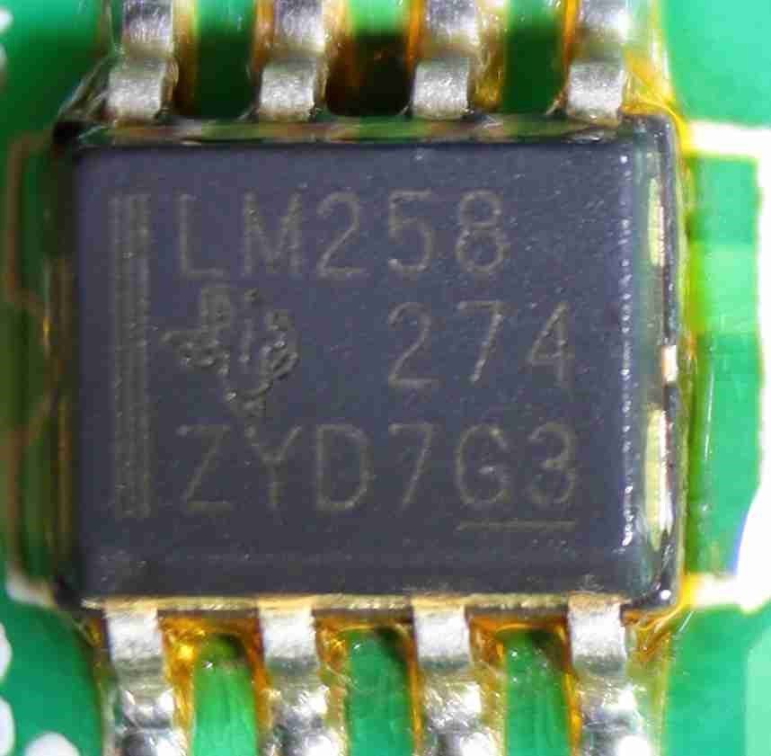 Dual operational amplifier, marked LM258 274 ZYD7G3