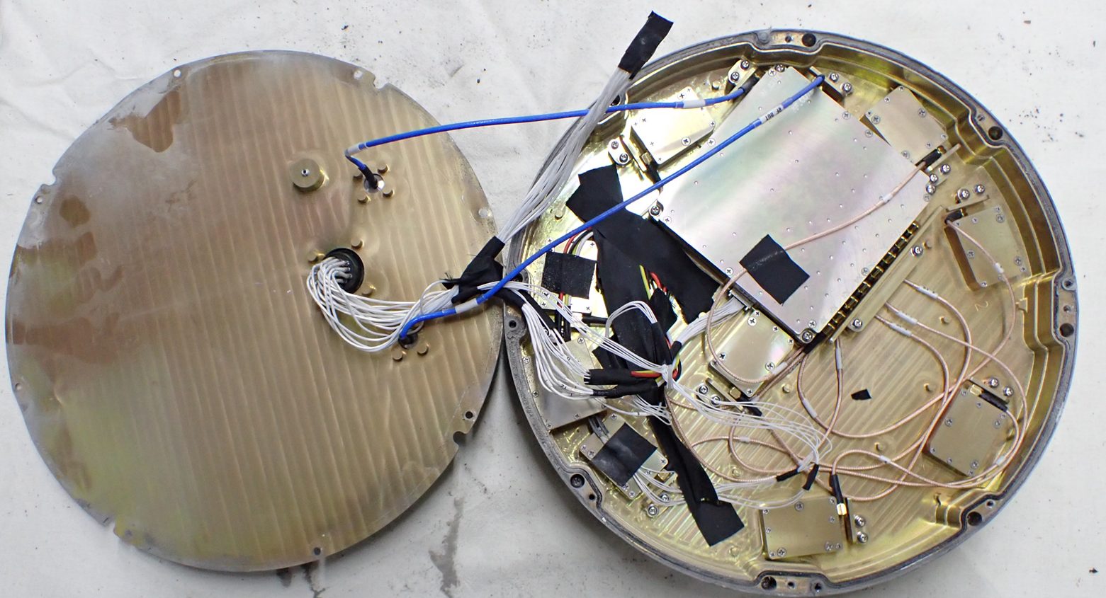 Eight-channel GNSS jamming system — photo