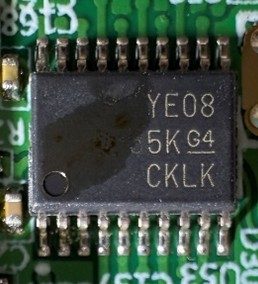 8-Bit bidirectional voltage-level translator, marked YE08 5KG4 CKLK