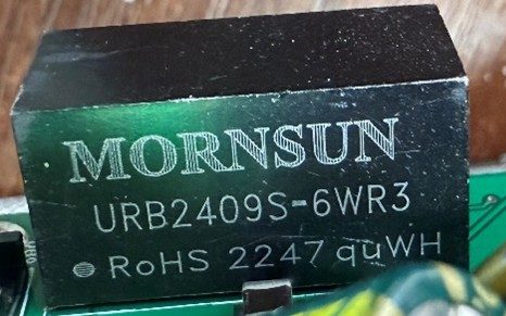 DC/DC converter, marked URB2409S-6WR3 2247 quWH