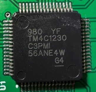 32-bit 80 MHz microcontroller based on ARM Cortex M4F, marked 980 YF TM4C1230 C3PMI 56ANE4W G4