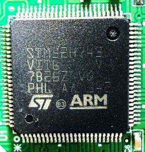 A 32-bit microcontroller, marked STM32H743 VIT6 7B26Z VQ PHL AA 342