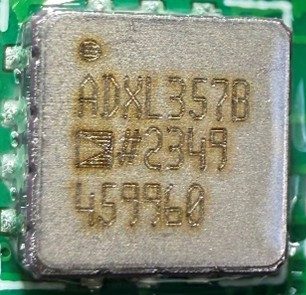 Low noise 3-axis MEMS accelerometer, marked ADXL357B #2349 459960
