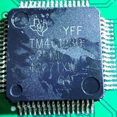 Analog-to-Digital Converter 24 bit, marked ADS122U 3CKG4 CKOV