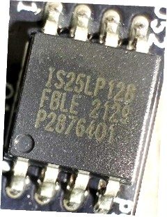 Memory chip, marked IS25LP128 FBLE 2129 P2876401