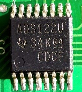 Analog-to-Digital Converter 24 bit, marked ADS122U 33KG4 CD0F