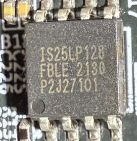 Memory chip, marked IS25LP128 FBLE 2130 P2J27101