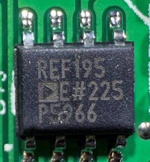Reference voltage source, marked REF195 E#225 P5699
