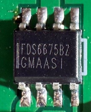 Transistor, marked FDS6675BZ GMAASI