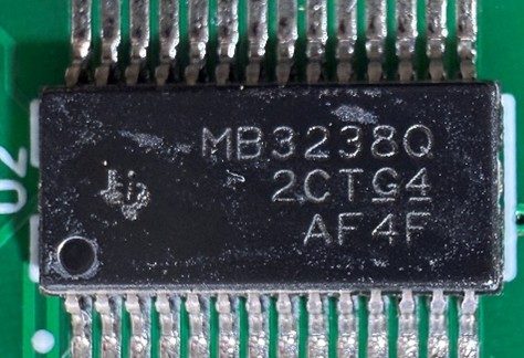 Multi-channel RS-232 line driver/receiver, marked MB3238Q 2CTG4 AF4F