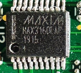 RS-485/422 Multiprotocol Transceiver, marked MAX3160EAp 1915 +