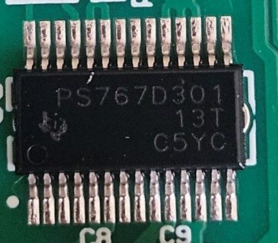 Voltage regulator with two outputs, marked PS767D301 13T C5YC