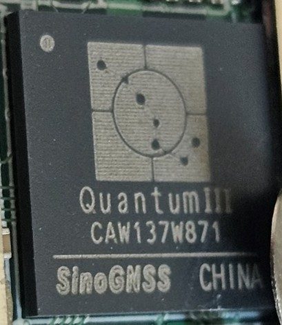GNSS Chip, marked Quantum III CAW137W871