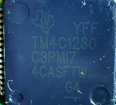 Microcontroller, marked YFF TM4C1230 C3PMI7 4CASFTW G4