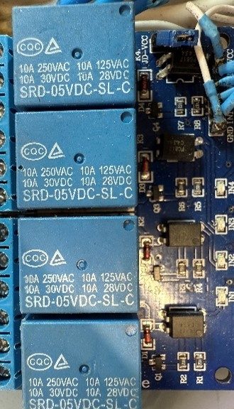 4-channel relay module, marked SRD-05VDC-SL-C