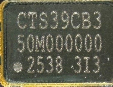 Clock generator, marked CTS39CB3 50M000000 2538 3I3