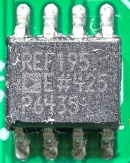 Reference voltage source, marked REF195 E#425 P6435