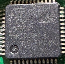 Microcontroller 32-bit, marked STM32F103C8T6 99RST 93 X MYS 510 RK