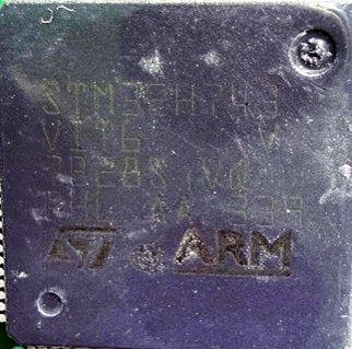 Microcontroller, marked STM32H746 VIT6 7B28S VQ HL AA 339