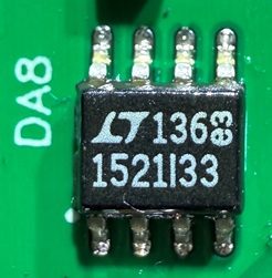 Microcircuit, marked LT136 e3 1521l33