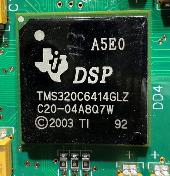 Digital signal processor, marked TMS320C6414GLZ C20-04A8Q7W 2003 92