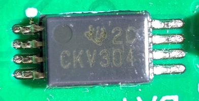 Clock buffer, marked CDCV304 2C CKV304