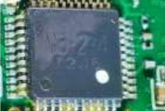 Microcontroller, marked М5-2-4 TQFP44