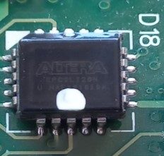 Programmable logistic integrated circuit, marked ALTERA EPC2LI20 U HAF481613A