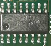 Low-power quad 2-CMOS differential linear receiver, marked JM12AHIS DS26C32ATM