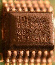 CMOS STATIC RAM 256K (32 thousand x 8-bit), marked IDT QS3253 QG X51330D