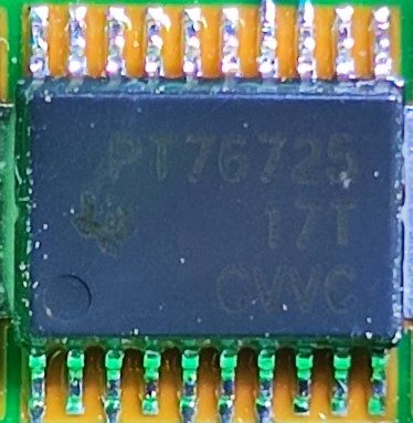 Microcircuit, marked PT76725