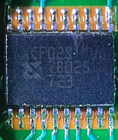 Microcircuit, marked XCF025