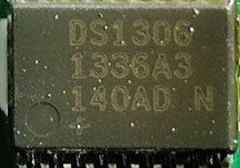 Clock, marked DS1306 1336A3 140AD
