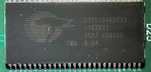 Static RAM, marked CY7C1069DV33-10ZSXI 1507 616882 TWN N 04