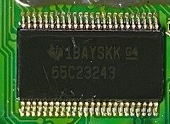 Integrated circuit, marked 1BAYSKK G4 65C23243