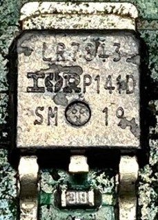 Transistor, marked LR7843 P141D SM 19