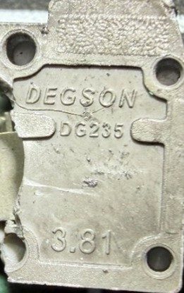 Terminal block, marked DG235 3.81