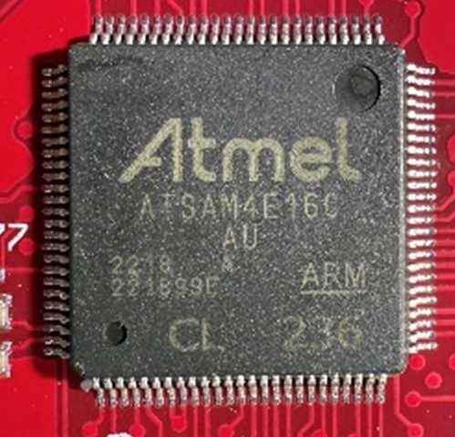 Microcontroller, marked ATMEL ATSAM4E16C AU 2218 A 221899E ARM CL 236