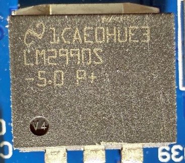Voltage stabiliser, marked 1CAEOHUE3 LM2990S -5.0 P+