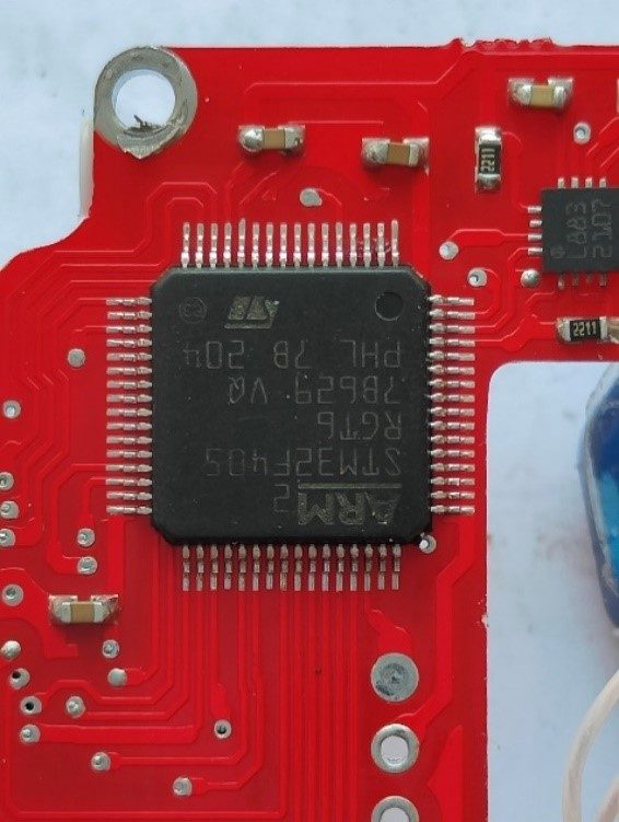 32-bit processor, marked STM32F405 RGT6 78629 VQ PHL 7B 204