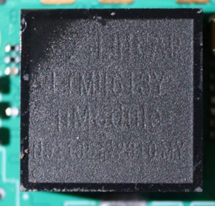 LINEAR DC/DC converter with input: 5 -36V, marked LTM4613Y